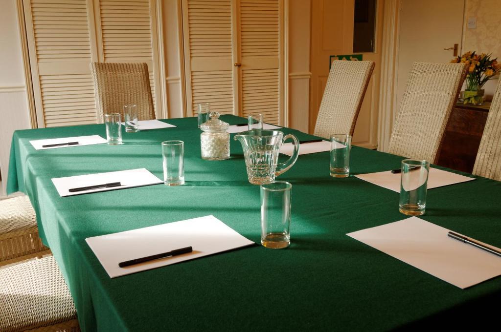 Wilton Court Restaurant With Rooms Ross-on-Wye Extérieur photo